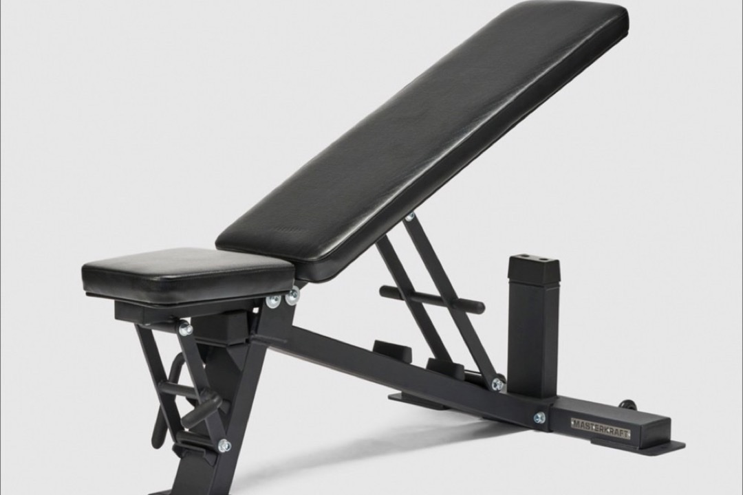 Flat vs Adjustable Weight Bench: What to Buy